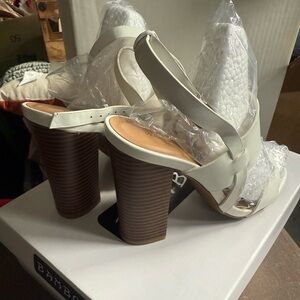 White Strap Heels/ Size 7